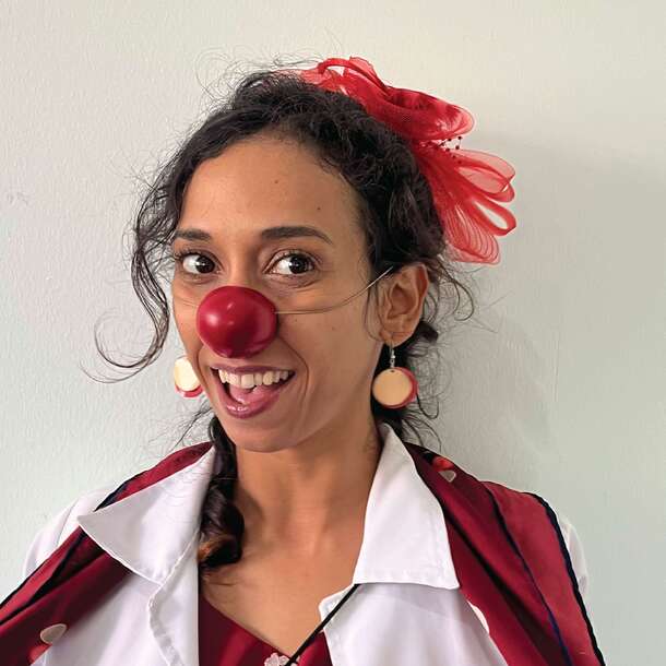 Dr. Nuqta Bent Bata, a healthcare clown